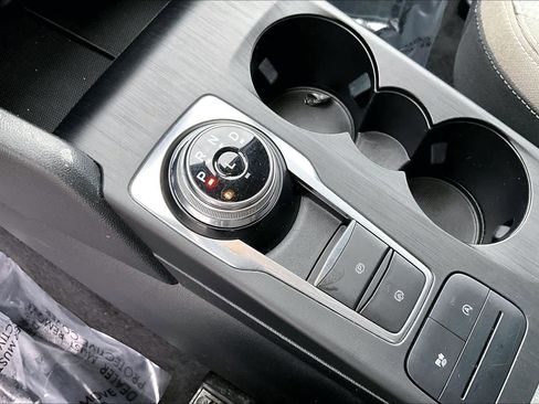 Used 2020 Ford Escape S image 15