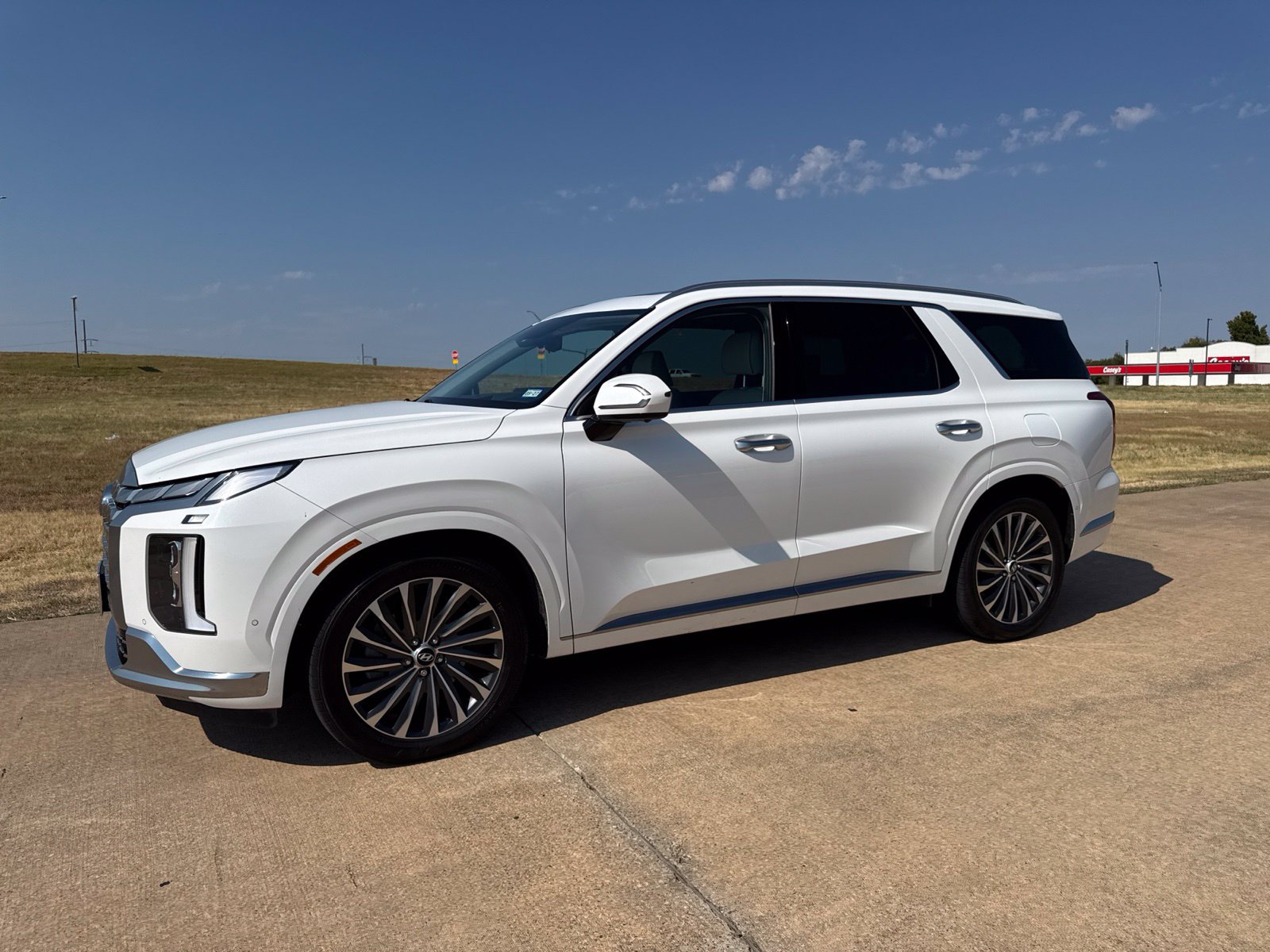 Used 2024 Hyundai Palisade Calligraphy FWD image 19