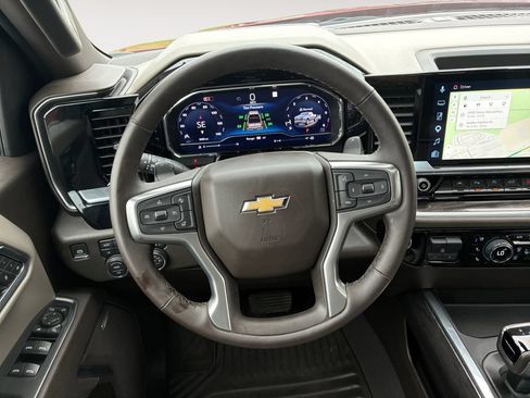 Used 2025 Chevrolet Silverado 1500 LTZ w/ LTZ Premium Package AWD/4WD image 12
