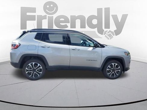 Used 2023 Jeep Compass Limited AWD/4WD image 6