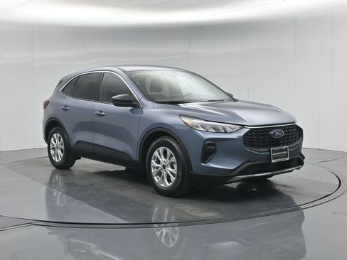Used 2023 Ford Escape Active FWD image 57