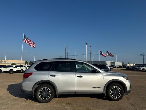 Used 2019 Nissan Pathfinder SV w/ Rock Creek Edition AWD/4WD image 19