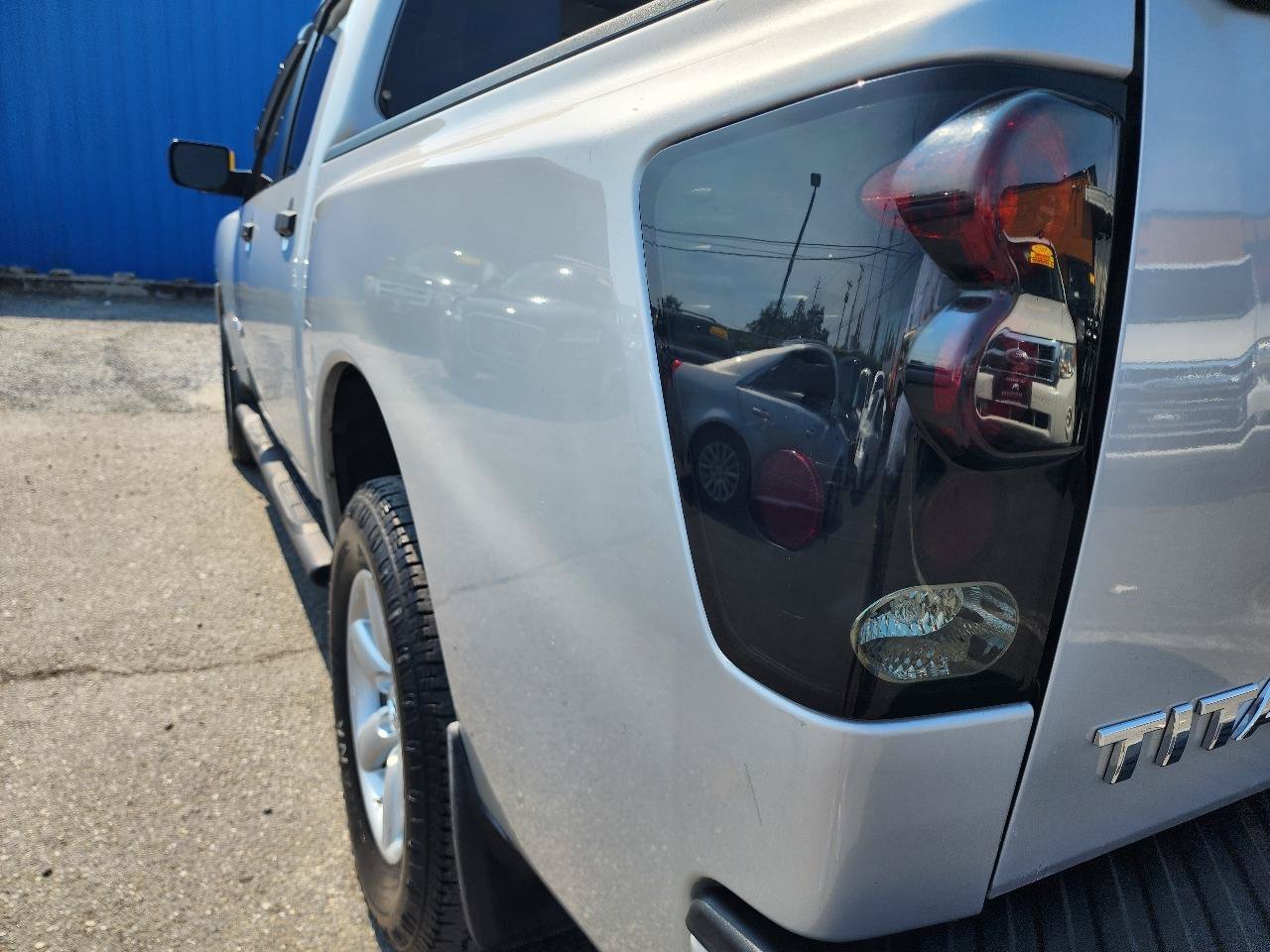 Used 2014 Nissan Titan S AWD/4WD image 30