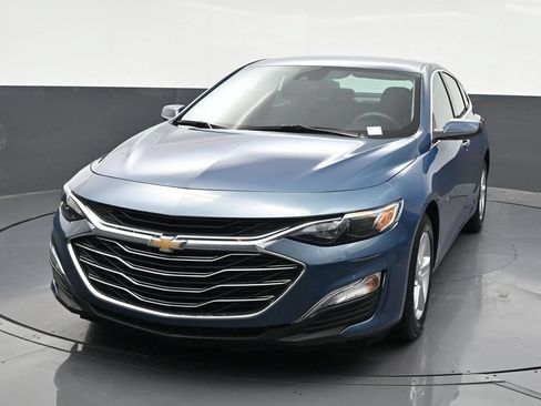 Used 2024 Chevrolet Malibu LS FWD image 9