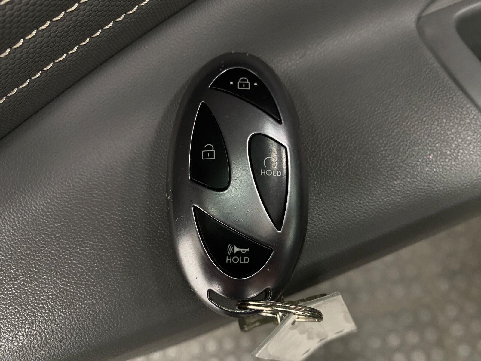 Used 2025 Hyundai Elantra SEL FWD image 34