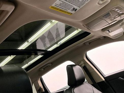 Used 2021 Lincoln Nautilus Reserve image 17