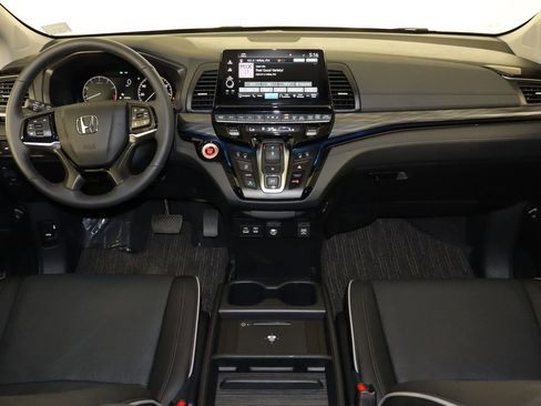 Used 2026 Honda Odyssey Elite image 13