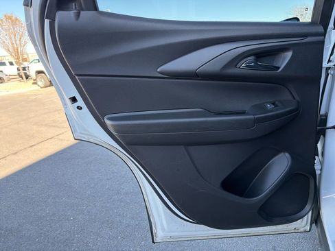 Used 2023 Chevrolet TrailBlazer RS w/ Sun and Liftgate Package image 21