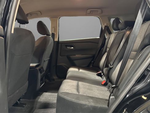 Used 2025 Nissan Rogue SV AWD/4WD image 34