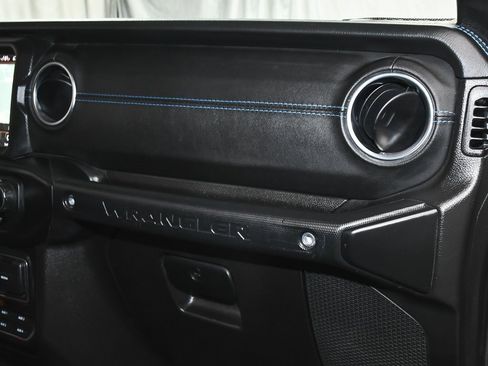 Used 2022 Jeep Wrangler Unlimited Rubicon 4xe w/ Cold Weather Group image 57