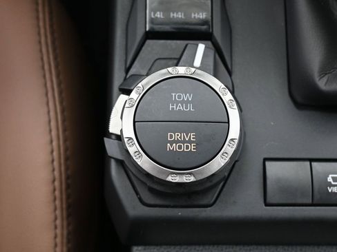 Certified 2025 Toyota 4Runner Limited image 25