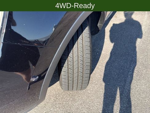 Used 2018 Ford Explorer XLT AWD/4WD image 26
