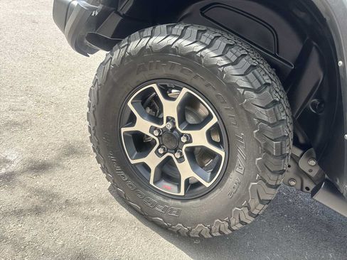 Used 2022 Jeep Wrangler Rubicon AWD/4WD image 12