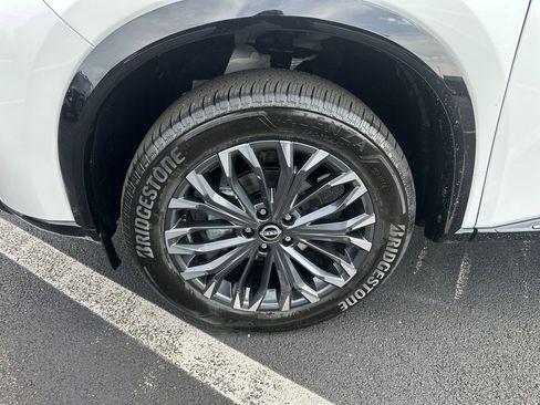 New 2026 Nissan Rogue Platinum w/ Platinum Premium Package image 10