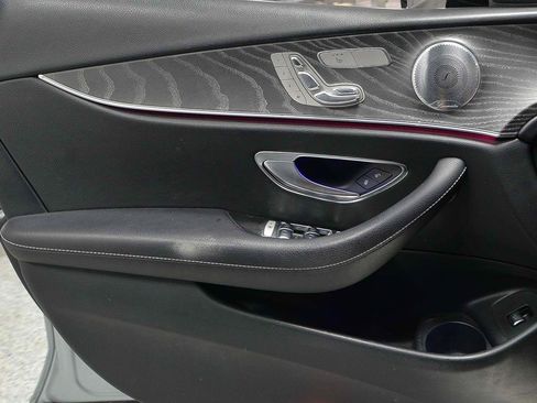 Used 2021 Mercedes-Benz E 350 Sedan image 6