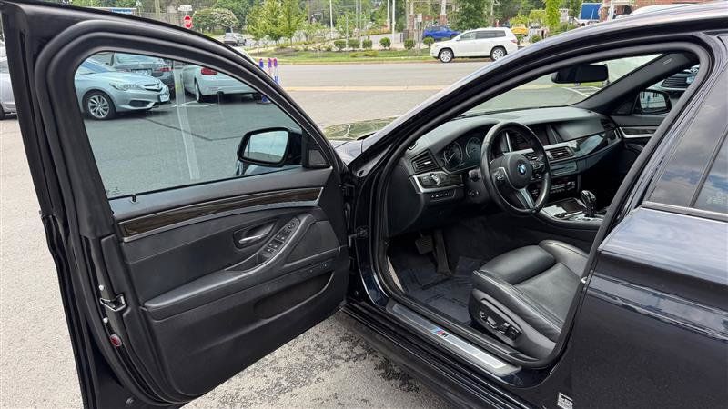 Used 2016 BMW 550i xDrive Sedan AWD/4WD image 20