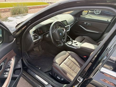 Used 2020 BMW 330i Sedan w/ Convenience Package image 4