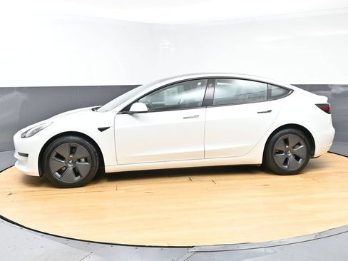 Used 2023 Tesla Model 3 Standard Range RWD image 5