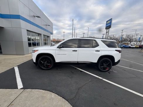 Certified 2019 Chevrolet Traverse Premier w/ Redline Edition image 2