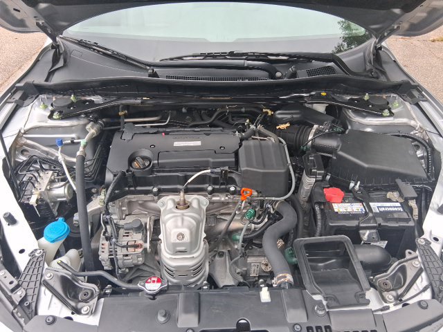 Used 2017 Honda Accord EX image 27