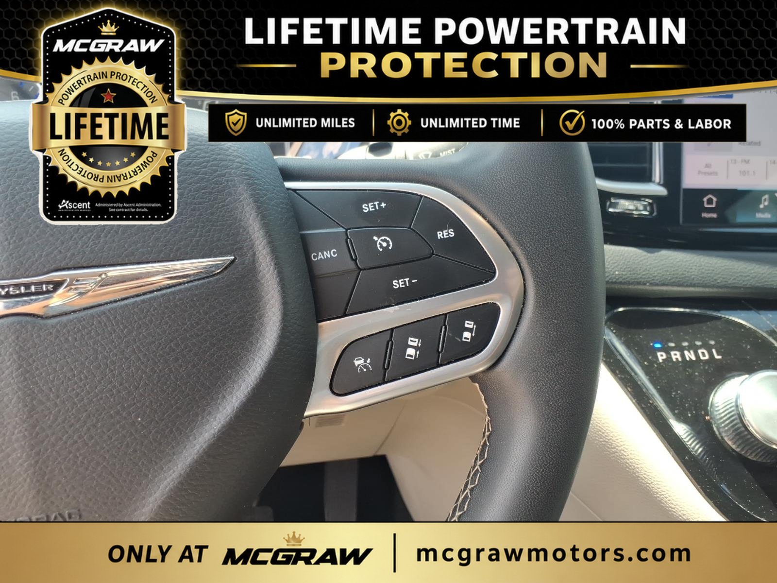 Used 2023 Chrysler Pacifica Touring-L FWD image 17