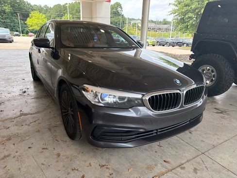 Used 2019 BMW 530i w/ Convenience Package RWD image 4