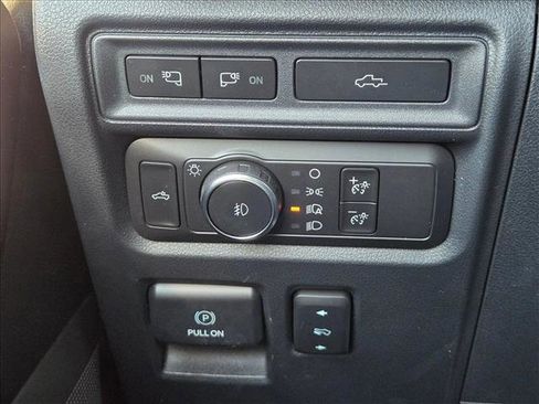 Used 2021 Ford F150 Platinum w/ Max Trailer Tow Package image 11