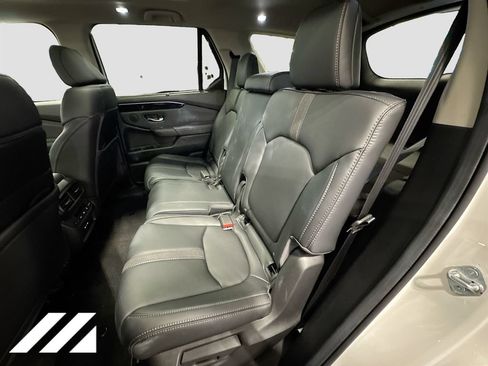 Used 2025 Honda Pilot Touring image 27