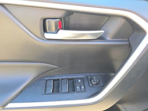 Used 2024 Toyota RAV4 XLE image 22