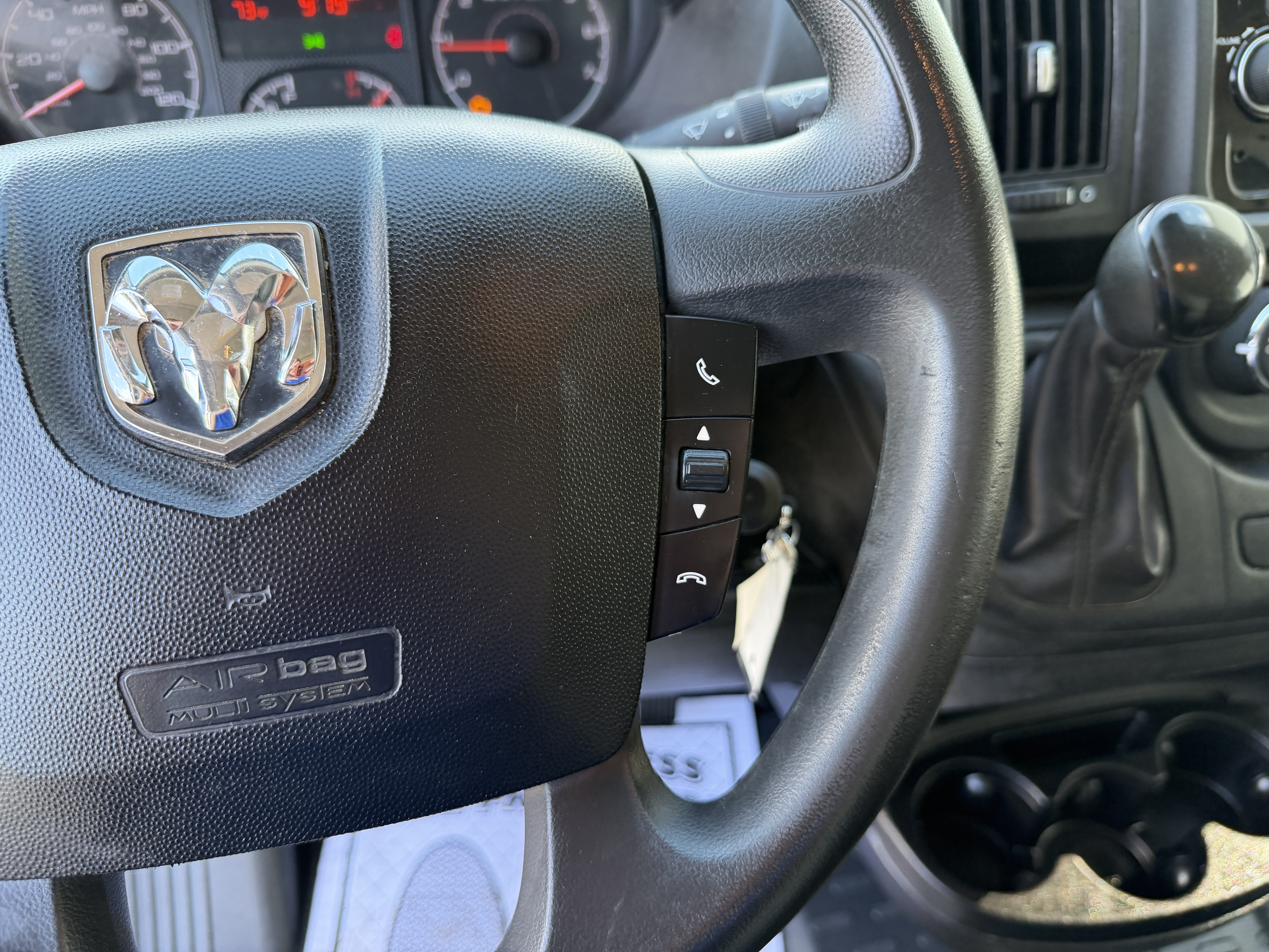 Used 2021 RAM ProMaster 2500 w/ Convenience Group FWD image 16