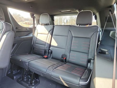 New 2026 GMC Yukon AT4 Ultimate image 7
