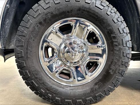 Used 2015 RAM 2500 Tradesman w/ Chrome Appearance Group RWD image 11