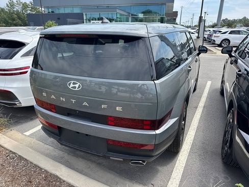 Used 2024 Hyundai Santa Fe SE FWD image 3