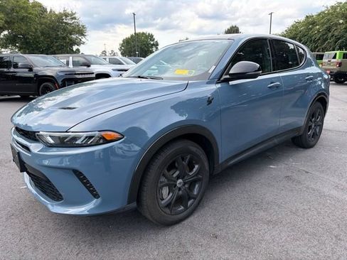 Used 2024 Dodge Hornet R/T Plus w/ R/T Blacktop Package AWD/4WD image 4