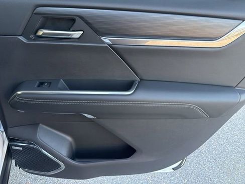 New 2026 GMC Acadia Elevation w/ LPO, Floor Liner Package AWD/4WD image 25
