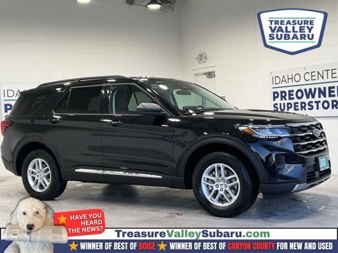 Used 2025 Ford Explorer Active image 1