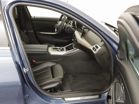 Certified 2025 BMW 330i xDrive Sedan image 20