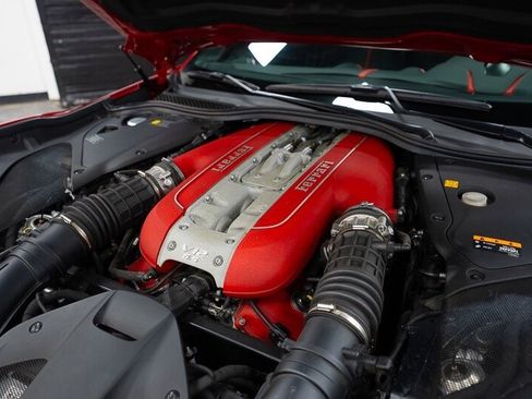 Used 2019 Ferrari 812 Superfast image 34
