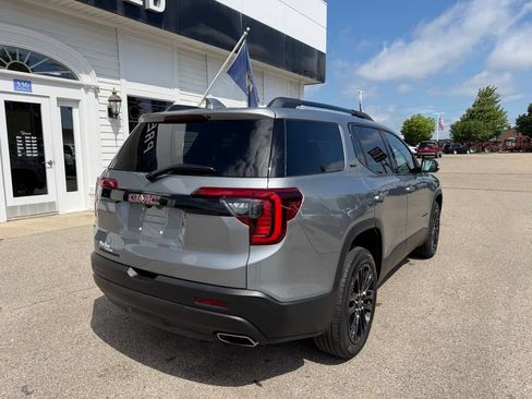 Certified 2023 GMC Acadia SLT w/ Elevation Edition FWD image 5