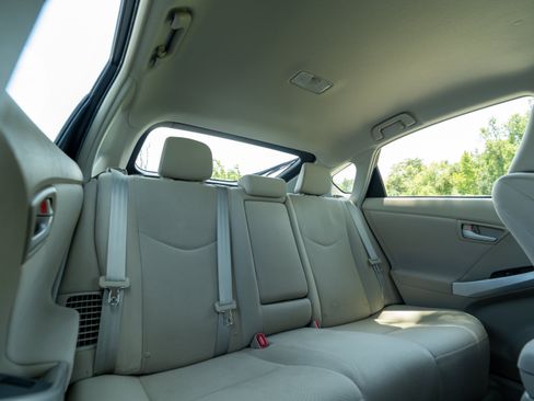 Used 2010 Toyota Prius Two FWD image 11