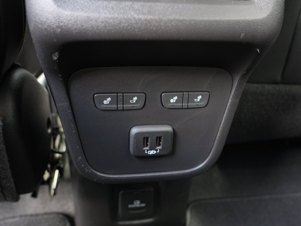 Certified 2024 Chevrolet Equinox Premier AWD/4WD image 29