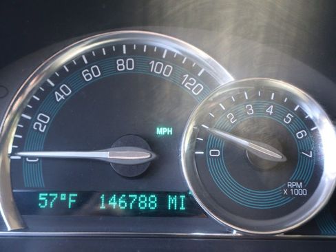 Used 2011 Chevrolet HHR LS image 42