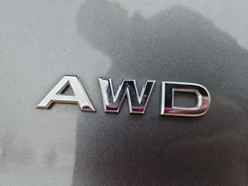 Used 2023 Nissan Rogue S image 30