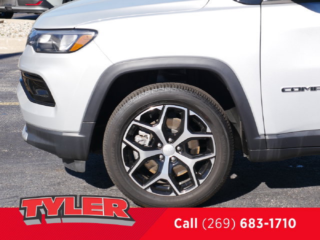 Used 2024 Jeep Compass Limited AWD/4WD image 44