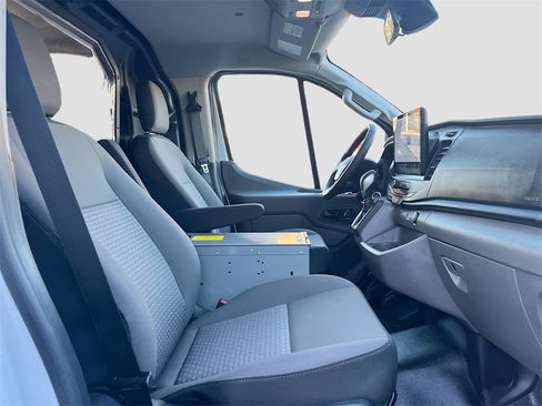 Used 2025 Ford Transit 250 Low Roof w/ Fleet Fuel Economy Package image 27