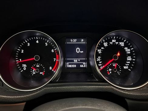 Used 2017 Volkswagen Passat 1.8T R-Line w/ R-Line Lighting Package FWD image 23