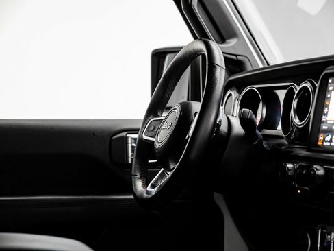 Used 2022 Jeep Wrangler Unlimited Rubicon w/ Xtreme Recon 35" Tire Package image 43