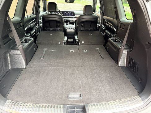 Used 2023 Kia Telluride SX X-Line AWD/4WD image 32