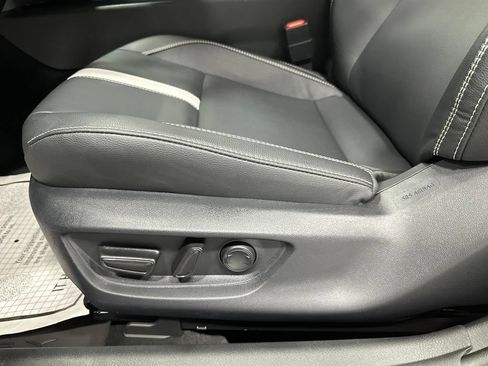 Used 2026 Toyota Camry SE FWD image 12