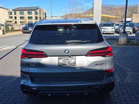 Used 2024 BMW X5 M60i w/ Executive Package image 6